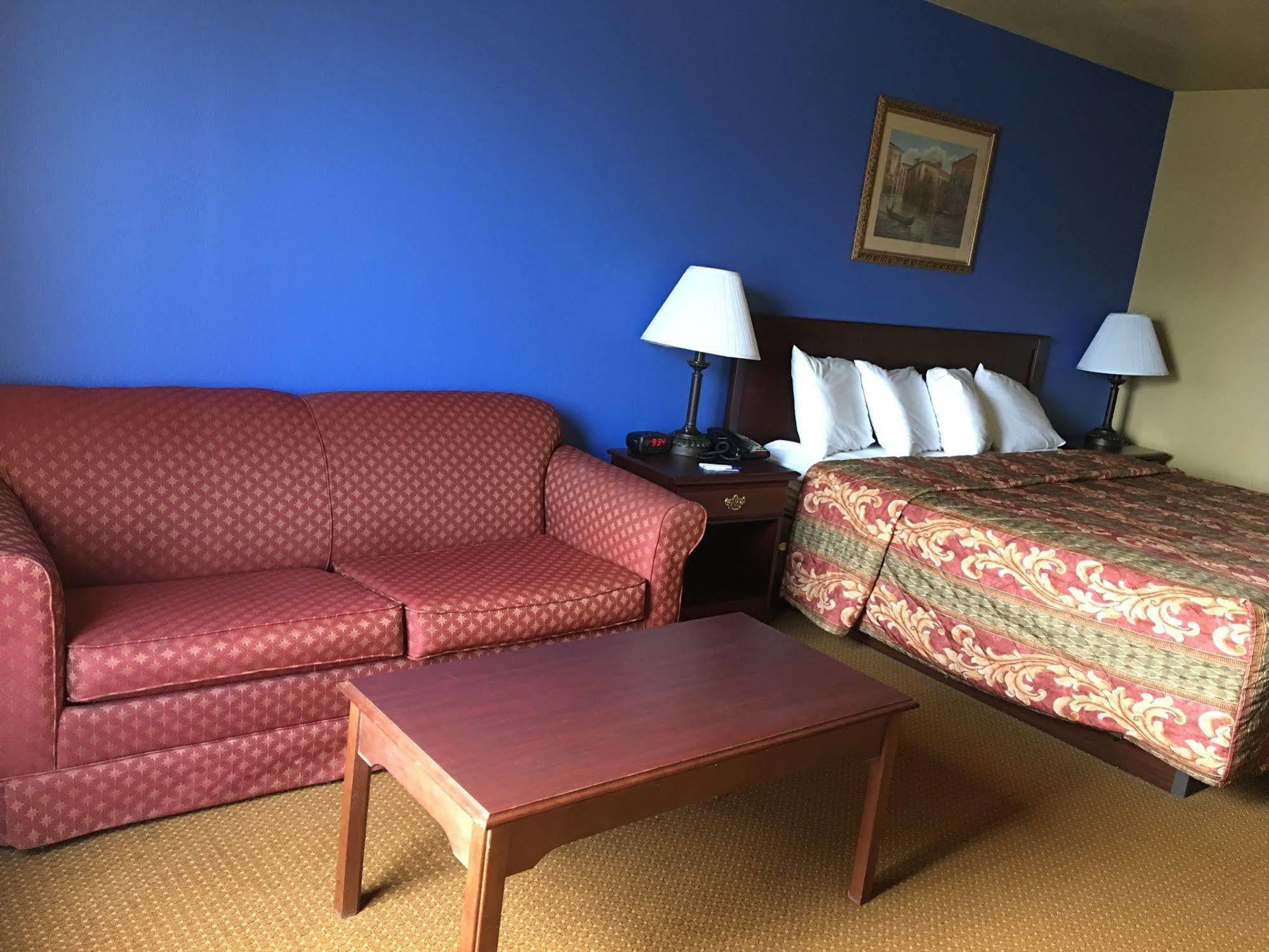 Econo Lodge Inn & Suites Greenbrier Extérieur photo